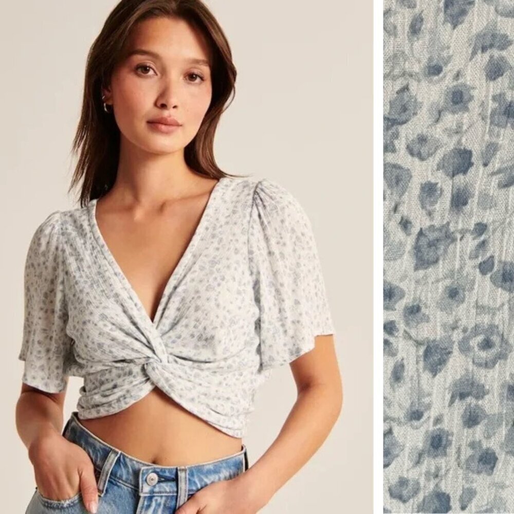 Abercrombie & Fitch Light Blue Floral Twist-Front Crop Top